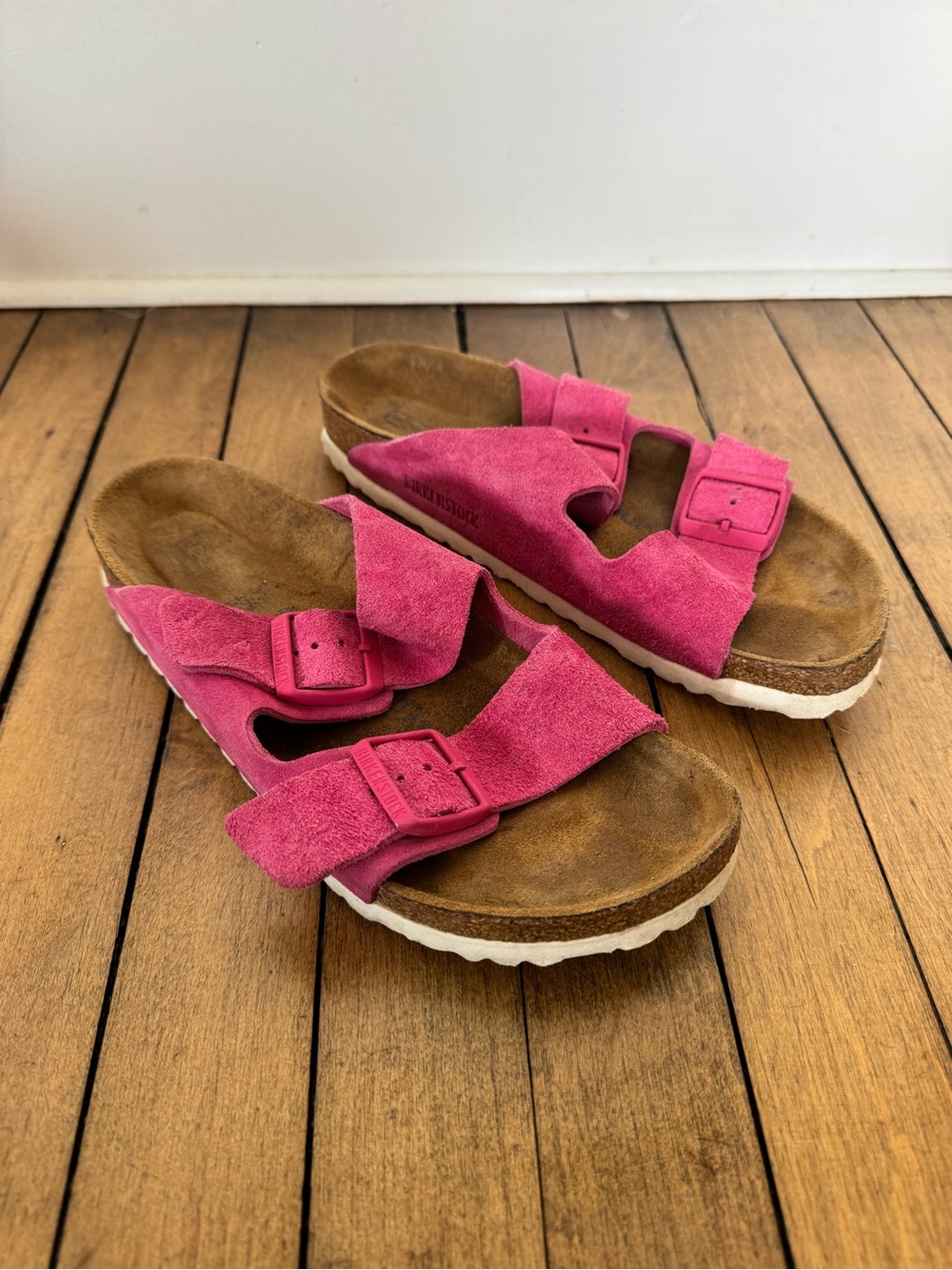 Birkenstock Arizona Pink Fuchsia Tulip Suede Soft Foot Bed Sandals 39 / 8.5 - Picture 2 of 11